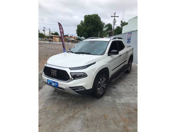 FIAT TORO 2.0 16V TURBO DIESEL VOLCANO 4WD AT9 FIAT TORO 2.0 16V TURBO DIESEL VOLCANO 4WD AT9